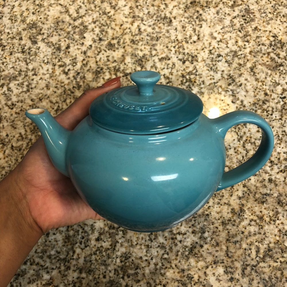 Le Creuset stoneware small teapot with infuser